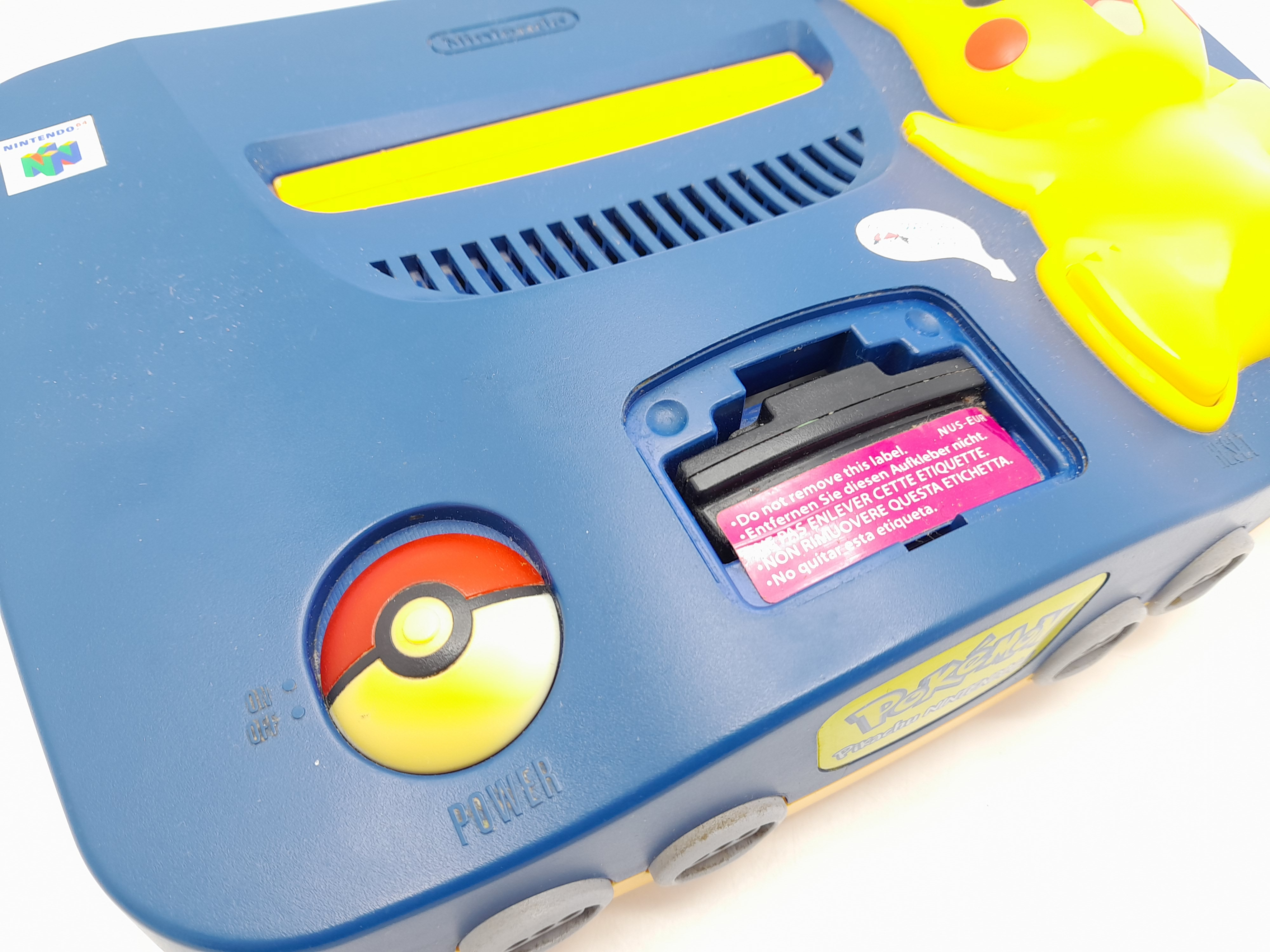 Foto van Nintendo 64 Pokémon Pikachu Edition Console