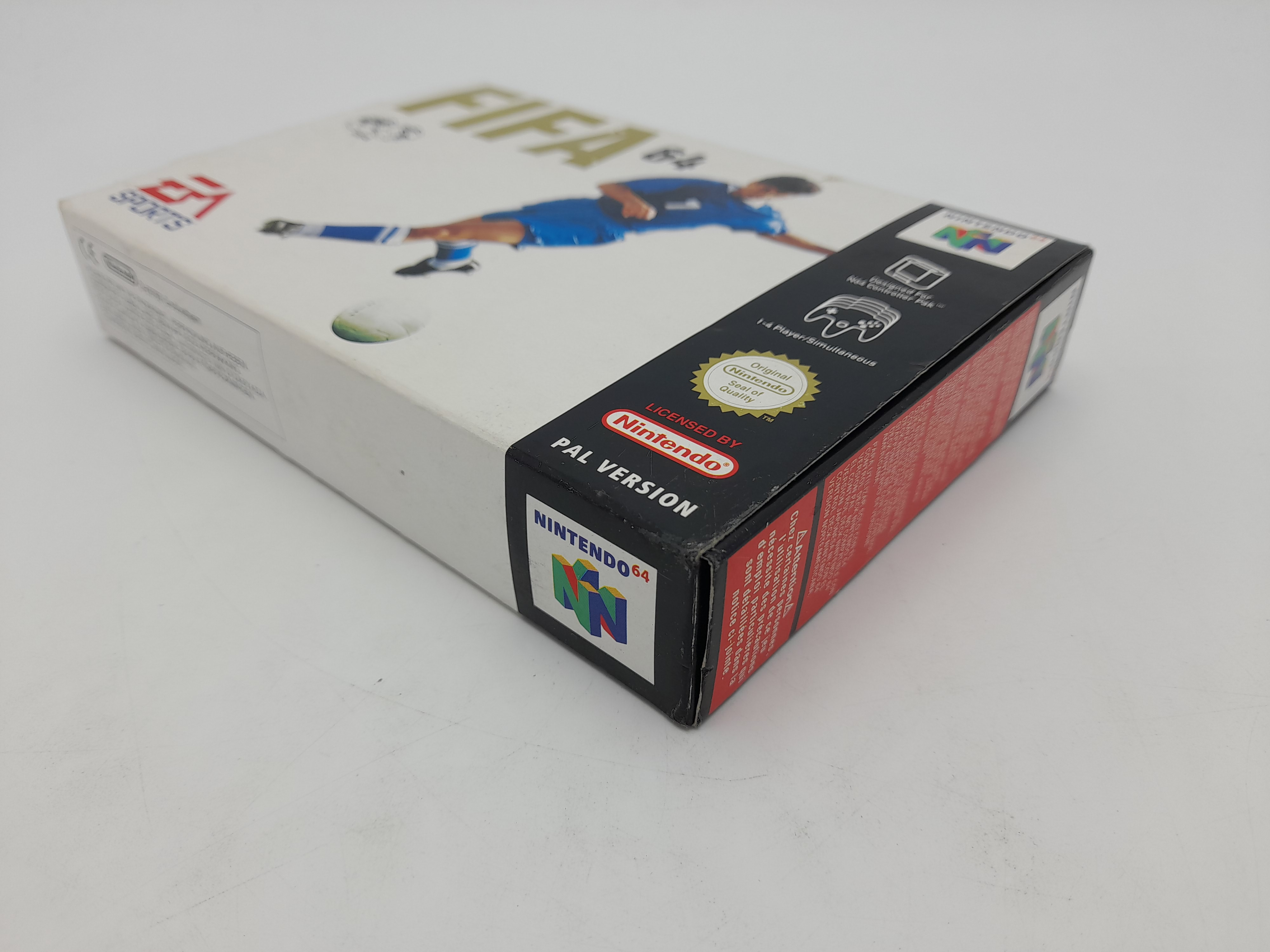 Foto van FIFA 64 Compleet