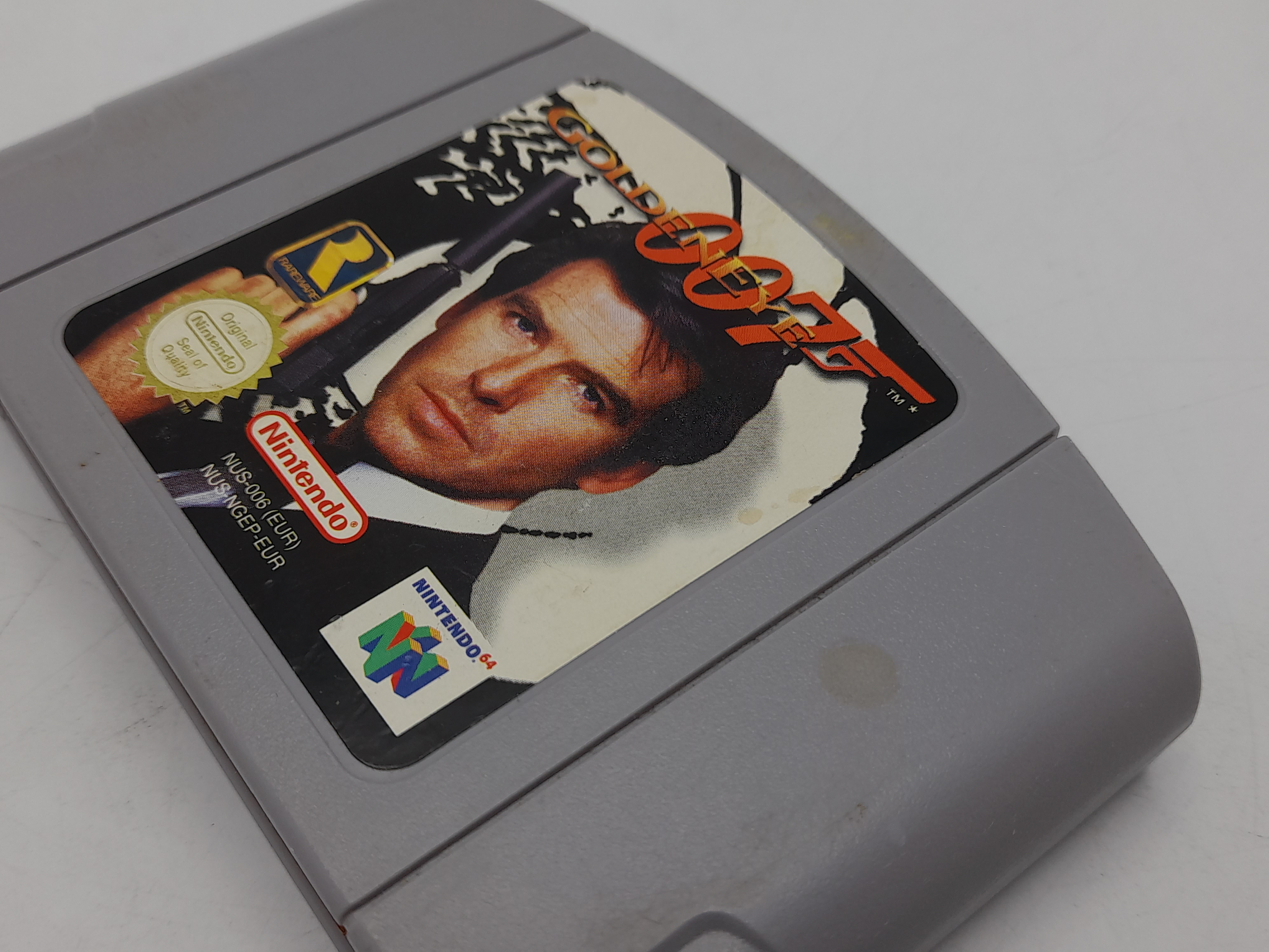 Foto van GoldenEye 007 Players Choice Compleet