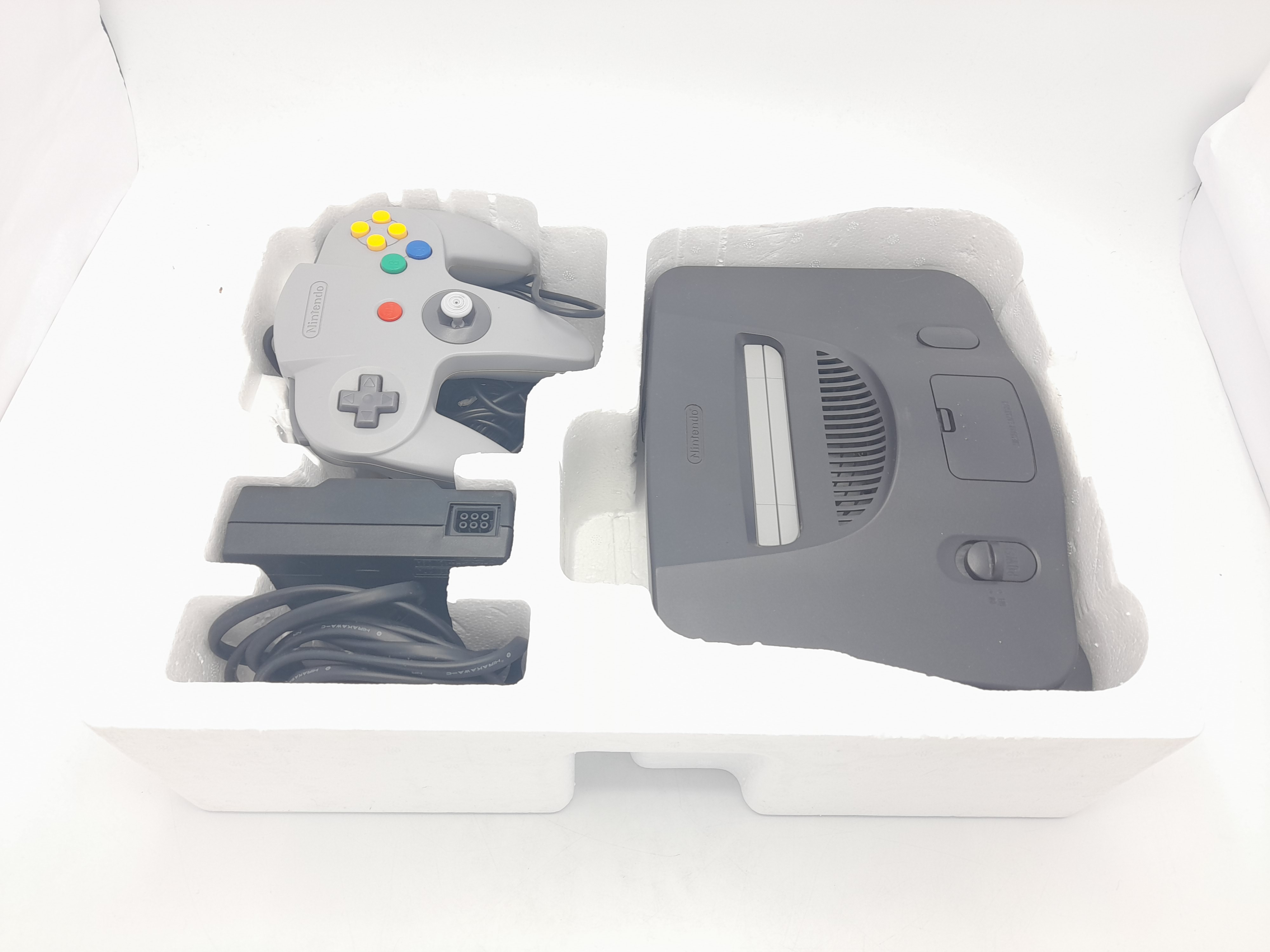 Foto van Nintendo 64 in Doos