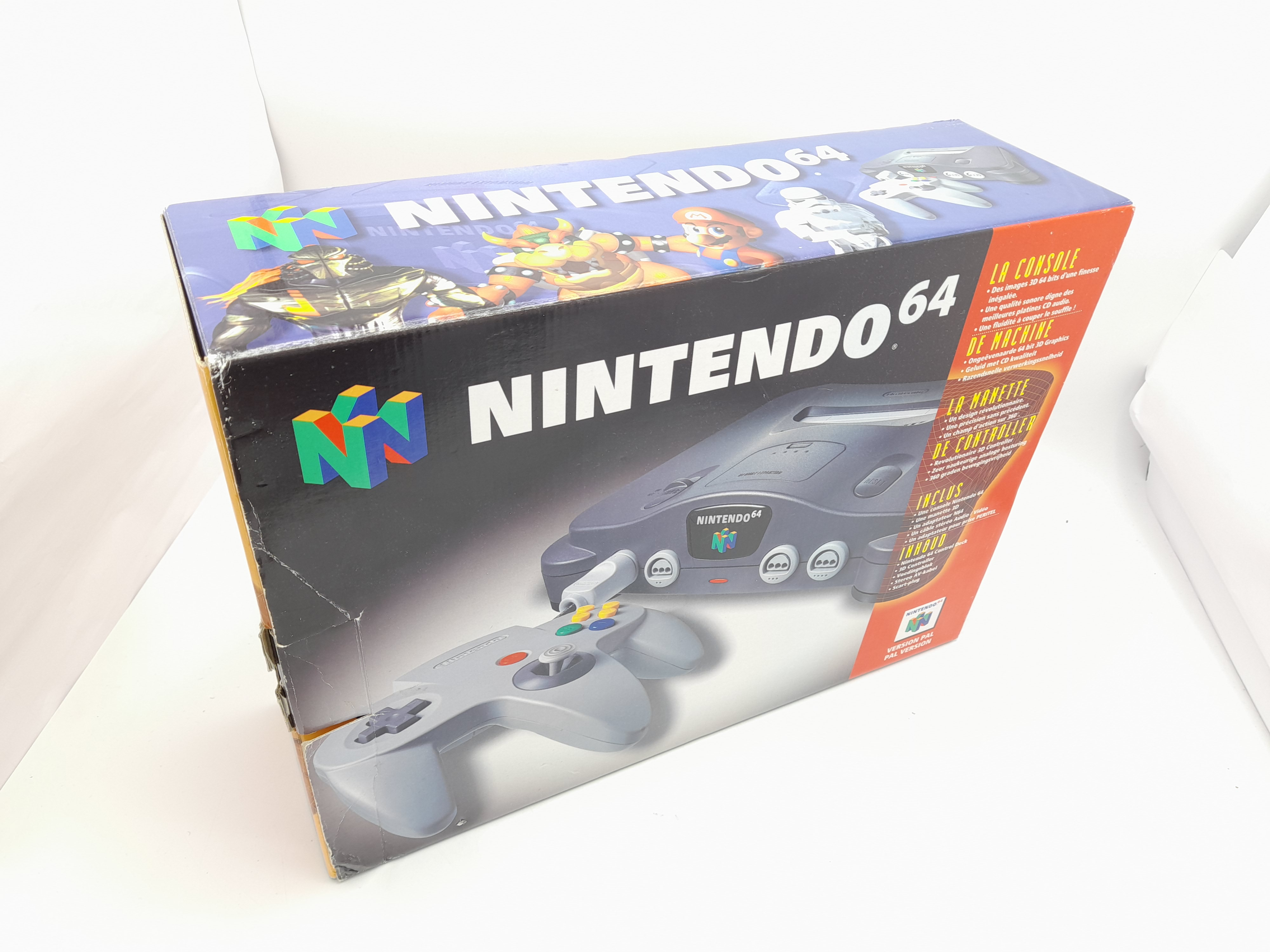 Foto van Nintendo 64 in Doos