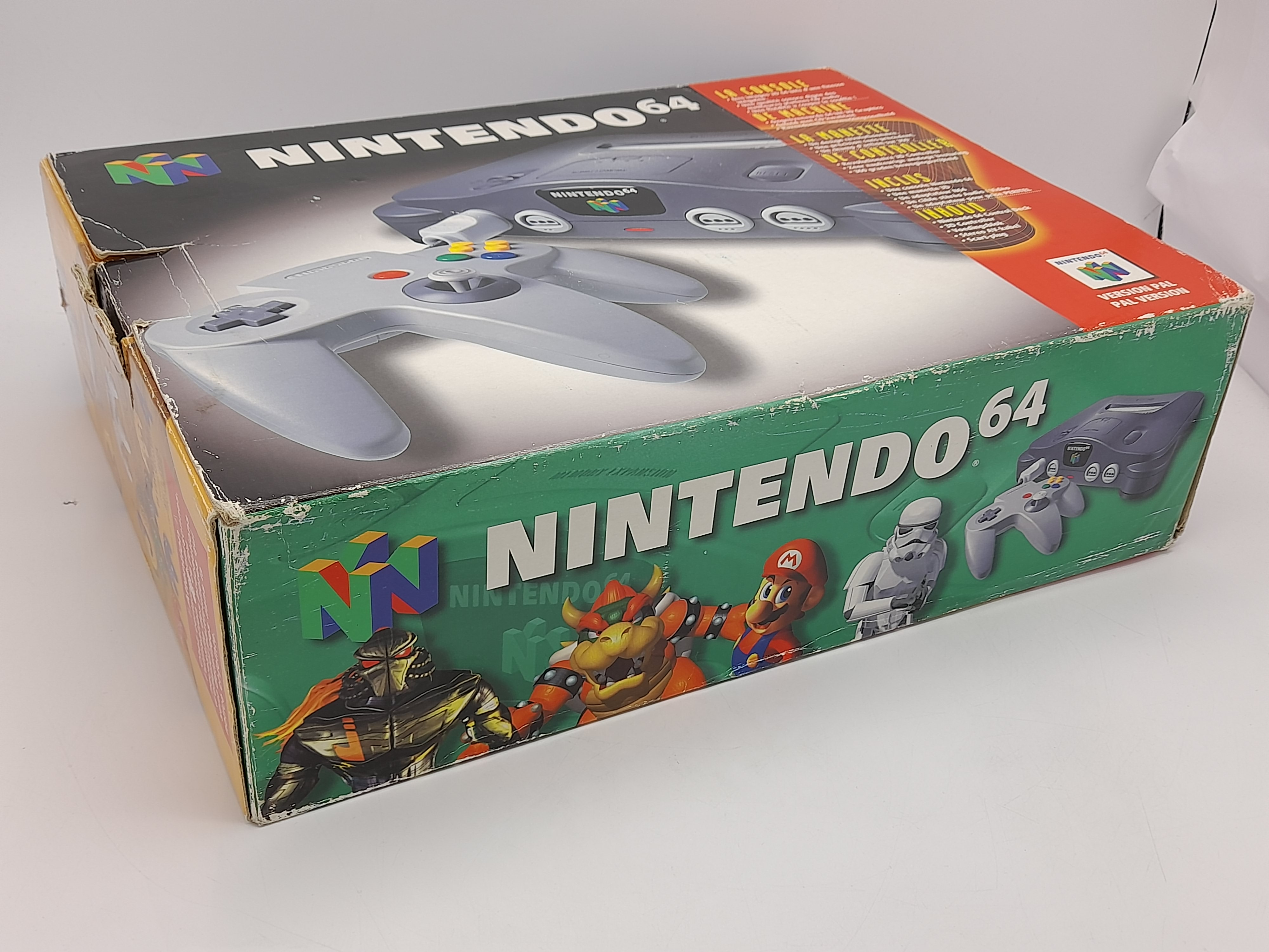 Foto van Nintendo 64 in Doos